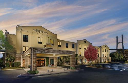 Yamacraw Village Hotel | The Bluff Savannah Historic District, Tapestry by Hilton