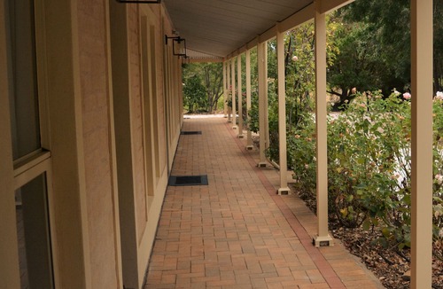 Penwortham Villa | The Blush 3 - Style in the vines