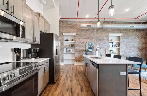 McMinnville Condo | The Boardroom