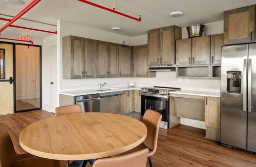 McMinnville Condo | The Boardroom