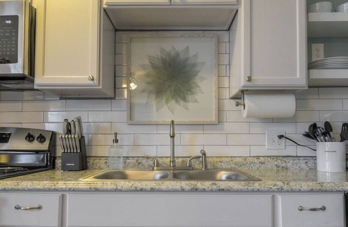 Midtown - Westport Apartment | The Boards: Clean Studio Living