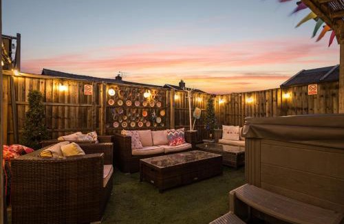 Bishops Castle House | The Boars Head Pub