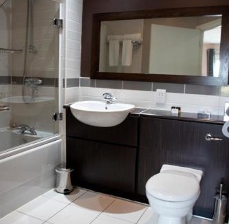 Fintry Hotel | The Boat House