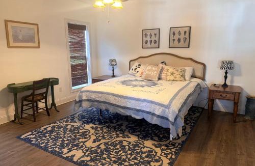 Hahira House | The Boat House