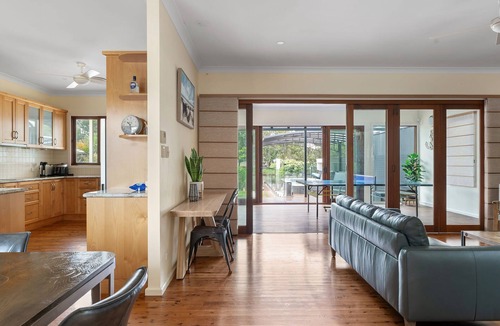 Chittaway Point House | The Boathouse – Pool & Private Slip