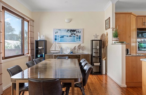 Chittaway Point House | The Boathouse – Pool & Private Slip