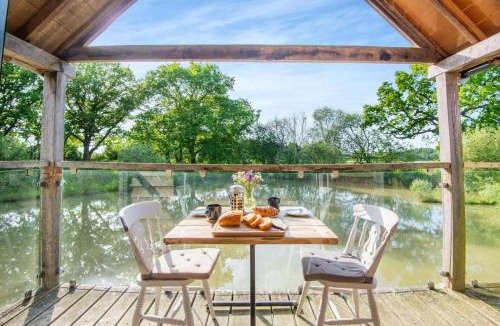 Abbess Roding House | The Boathouse