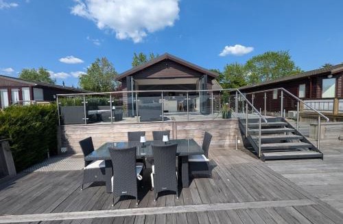 Fairford Ski Chalet | The Boathouse Lodge