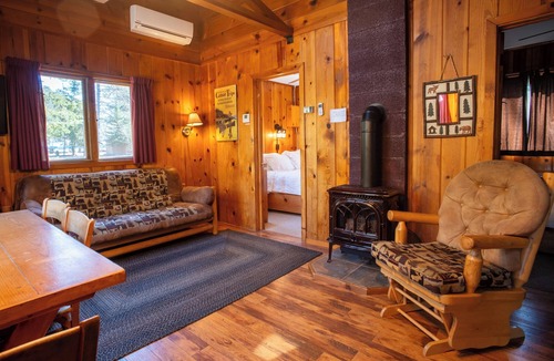 Babbitt Cabin | The Bobcat Cabin at Timber Bay