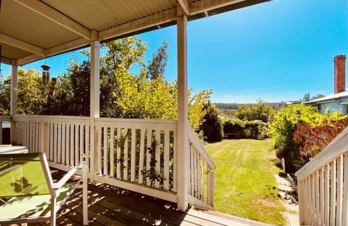 Creswick House | The Bohemian Art Studio