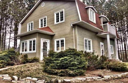 Saint Come House | The Bohemian - Condos Saint-Côme
