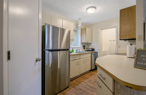 Westover Apartment | The Bohemian Vibe
