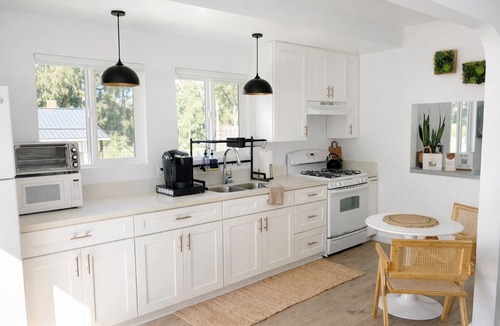 San Luis Obispo House | The Boho Bungalow! Wine-Dine-Walk to downtown SLO