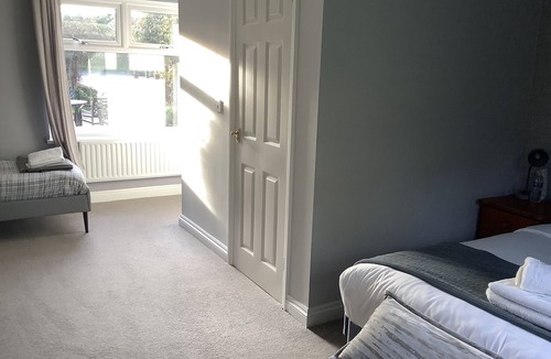 Hook Hotel | The Bolingbroke Hotel