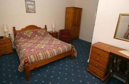 Hook Hotel | The Bolingbroke Hotel