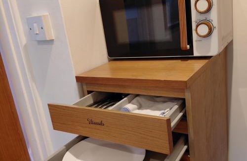 South Heighton House | The bolt