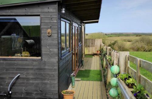 Treator Ski Chalet | The Bolt Hole