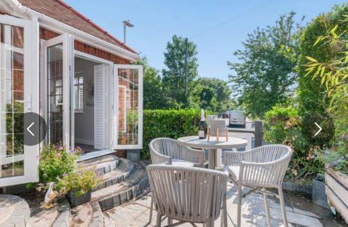 Westbrook House | The Bolthole