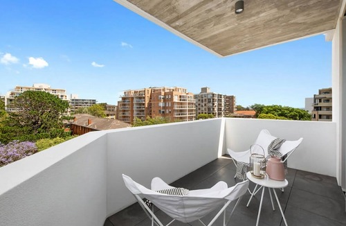 Bondi Apartment | The Bondi Breeze Apartment