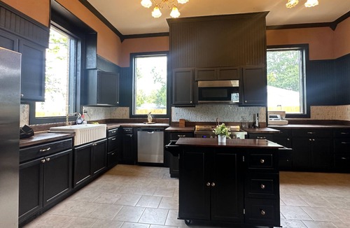 Mount Pleasant House | The Bonnet Hosue, Mount Pleasant; 5-bedroom, 4.5 bath