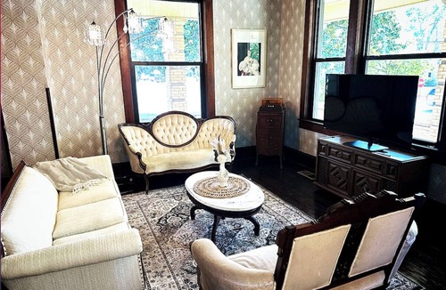 Mount Pleasant House | The Bonnet Hosue, Mount Pleasant; 5-bedroom, 4.5 bath