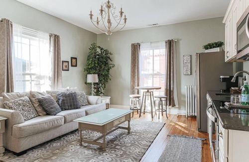 Staunton Apartment | The Bons Amis Suite: Chic Decor, Walk Downtown