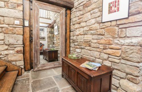 Higher Walton House | The Boot Room