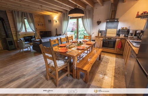 Gedre Ski Chalet | The Bordarriben Sauna and Spa