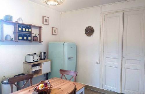 Lompnes Apartment | The botanist's pied-à-terre