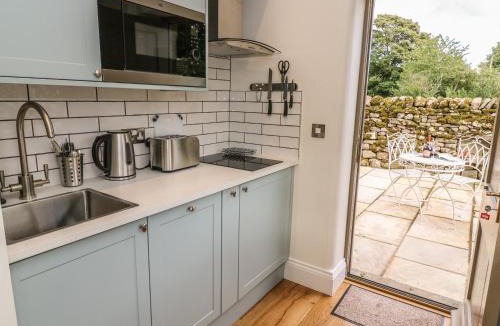 Arncliffe House | The Bothy