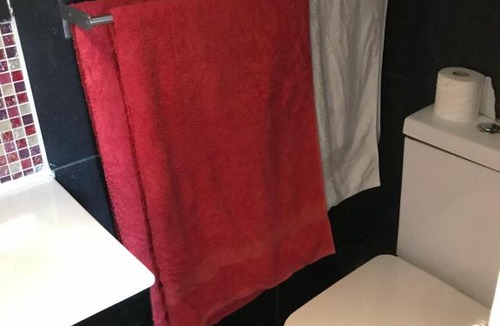 Haslemere Apartment | The Bothy