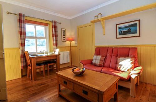 Kirriemuir House | The Bothy