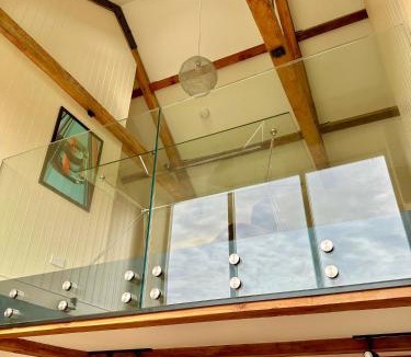 Weedon Lois Villa | The Bothy