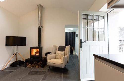 Newby Bridge House | The Bothy