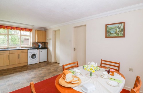 Stoke Ash Cottage | THE BOTHY, with a garden in Eye