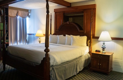 East Boulder Hotel | The Boulder Broker