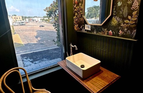 Mount Pleasant House | The Bouquet Suite w/Private Full Bath