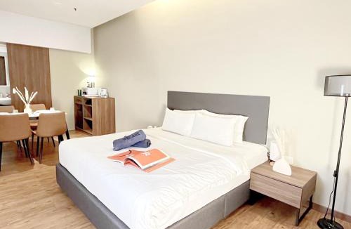 Taman Bukit Pantai Apartment | The Bourke - Bangsar Trade Centre