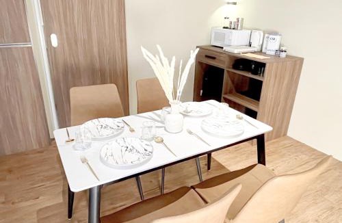 Taman Bukit Pantai Apartment | The Bourke - Bangsar Trade Centre