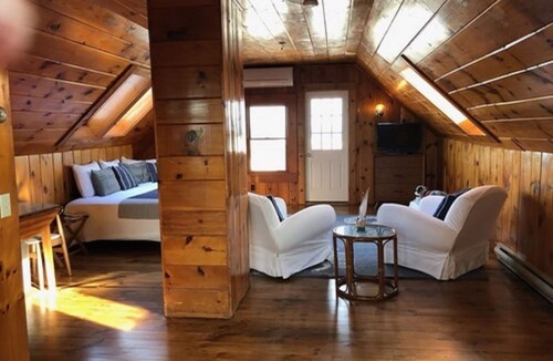 Provincetown House | The Bradford