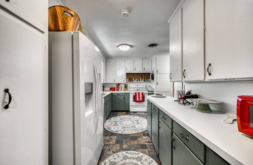 Bryan House | The Bradley House of Aggieland