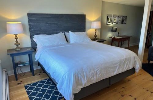 Pemaquid Point Hotel | The Bradley Inn