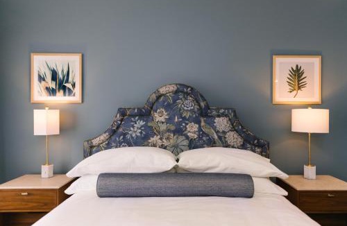 West Central Hotel | The Bradley