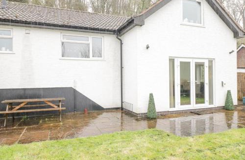 Monmouth House | The Brambles