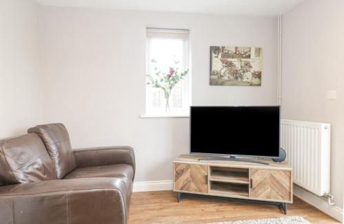 Monmouth House | The Brambles