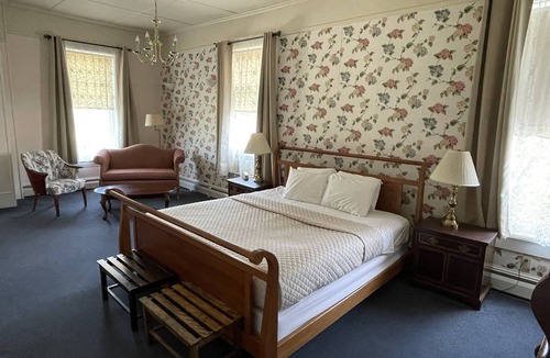 Brandon Hotel | The Brandon Inn - King Room