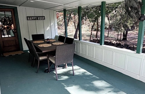 Nemo House | The Brazos River Getaway