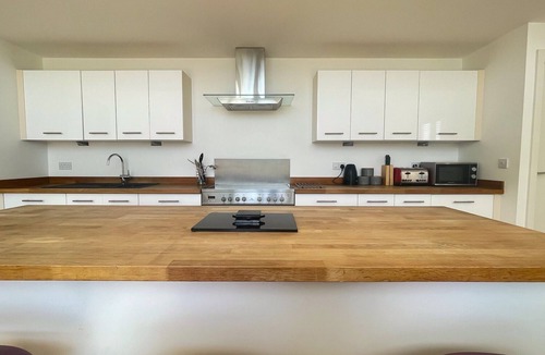 Mortehoe House | The Breakers - 3 bed| Pet Friendly* | Hot Tub*