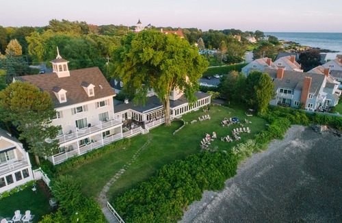 Kennebunkport Hotel | The Breakwater Inn & Spa
