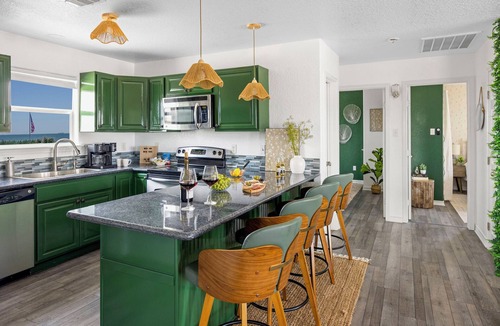 Surfside Beach House | The Breeze Beach House